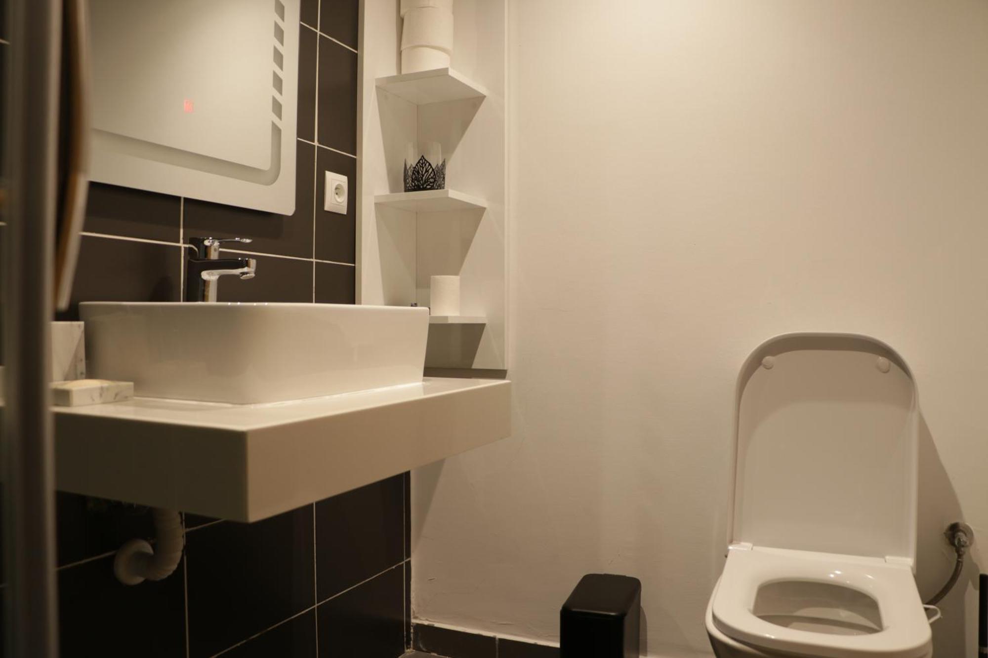 Hilton City Center Apartment Танжер Екстериор снимка